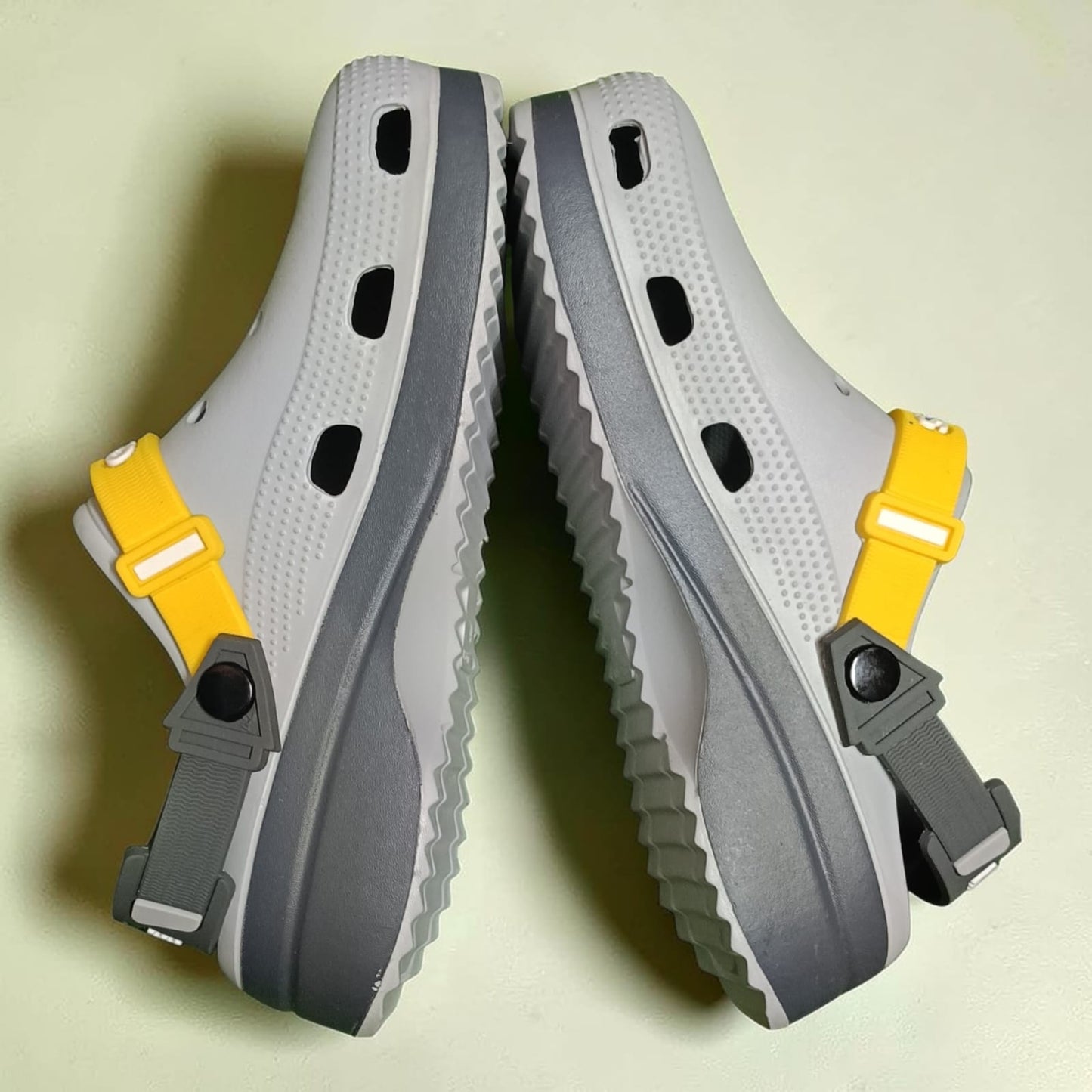 HIKR-CLOGS-Grey & White