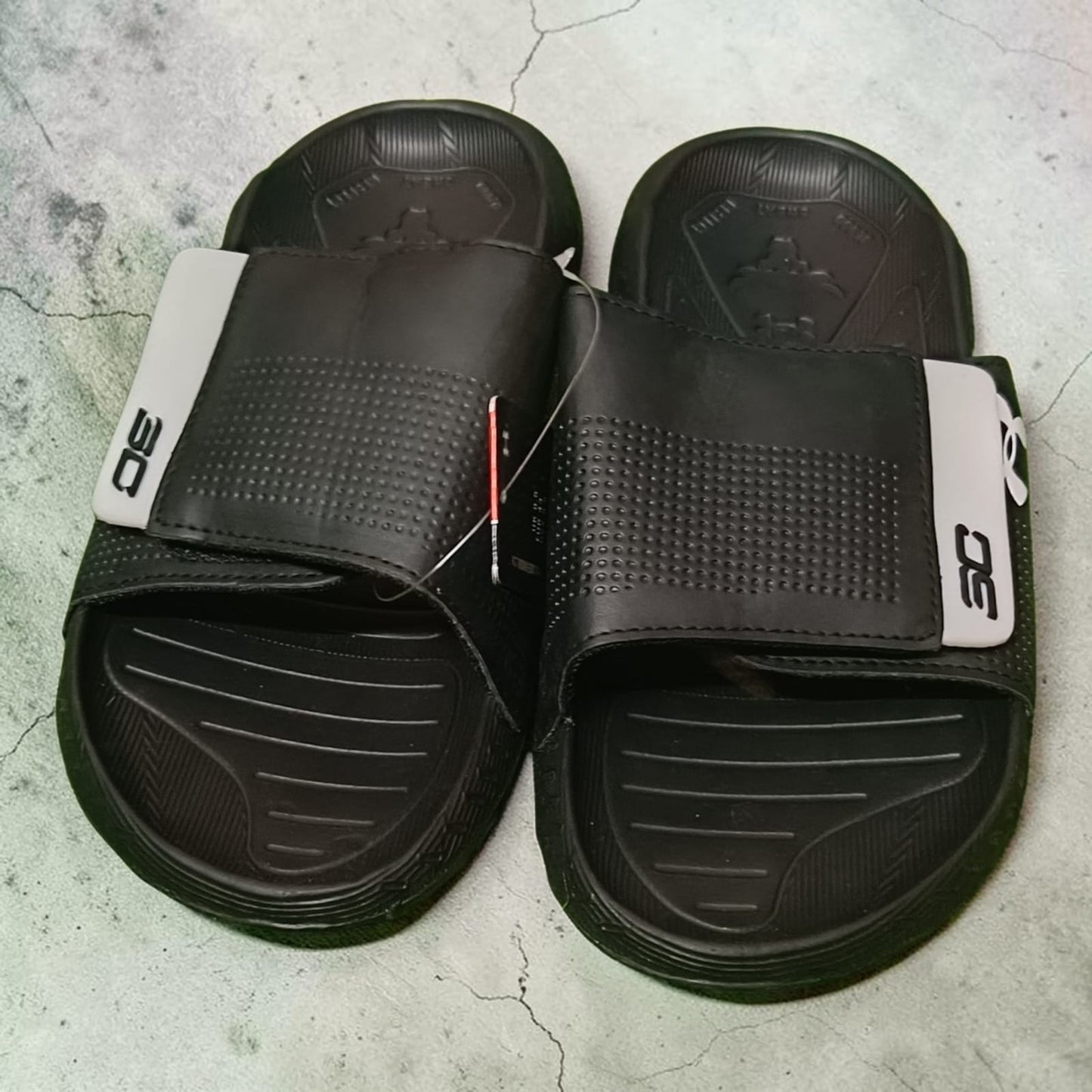 UA PREMIUM SLIDES