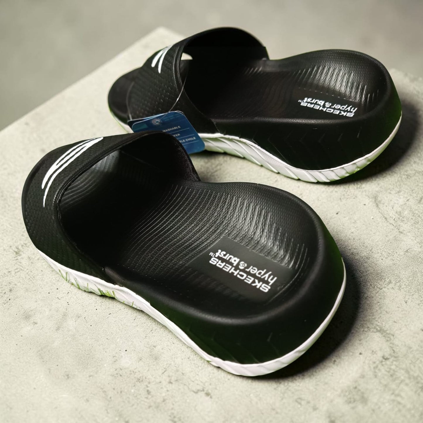 SKETCHRS BLACK HYPER BURST SANDALS