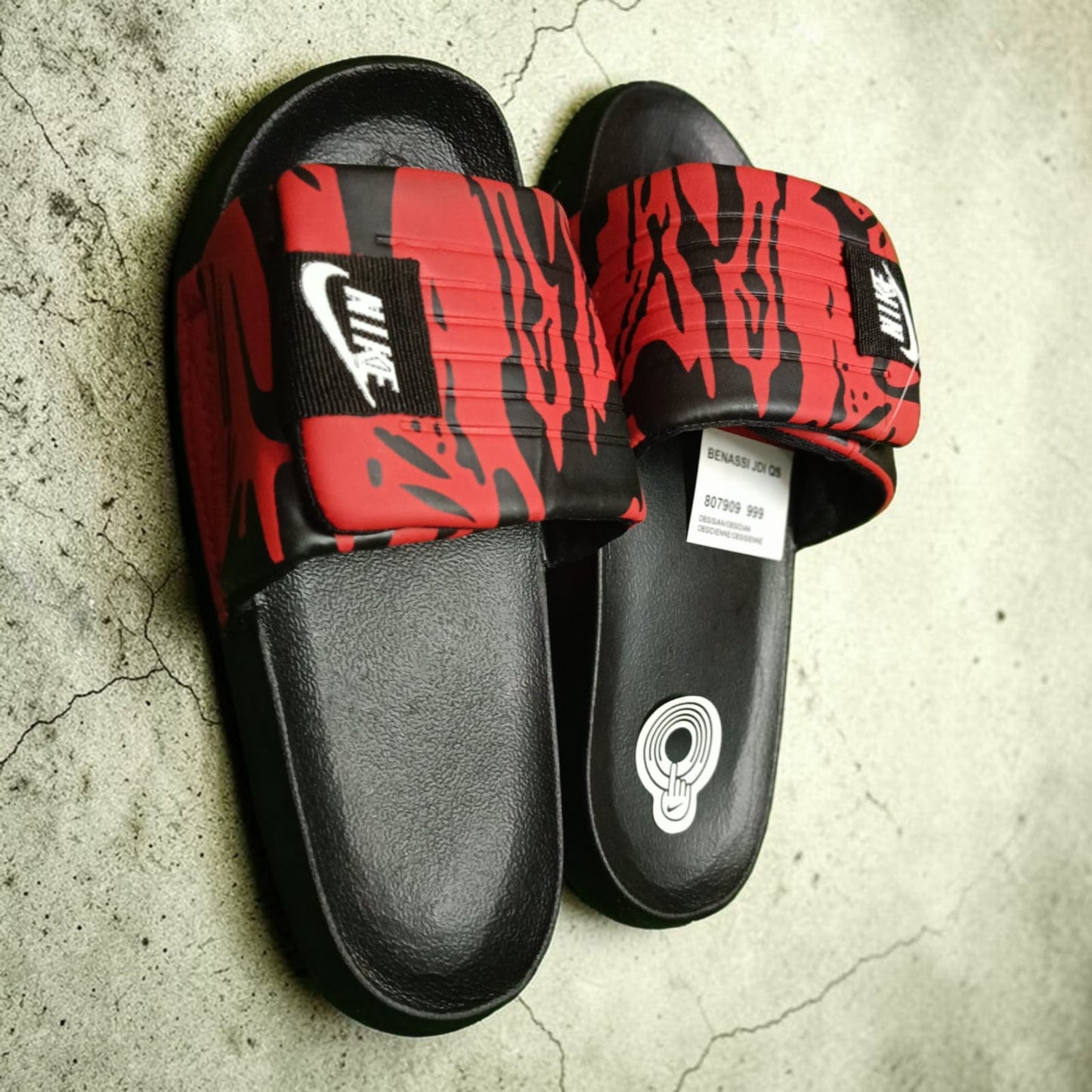 Nike Sliders Red and Black